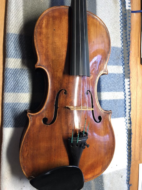 violin after restoration picture 4